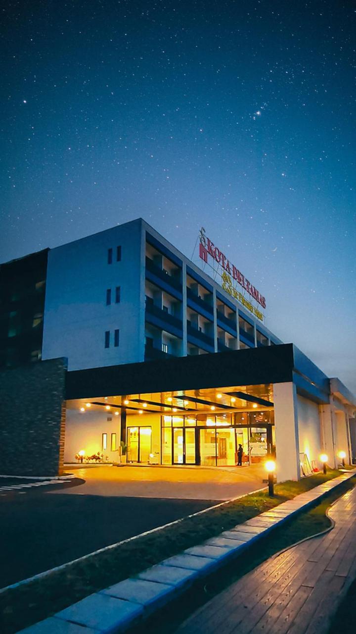 Le Premier Hotel Deltamas Cikarang Eksteriør bilde